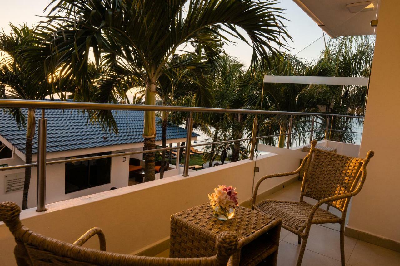 Hotel Vistalmar Manta Kültér fotó